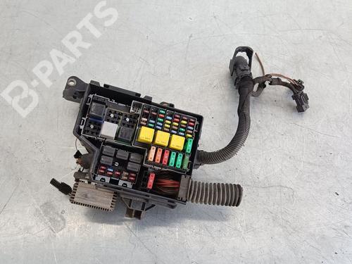Used Fuse box OPEL TIGRA TwinTop (X04) 1.3 CDTI (R97) (69 hp) 10557001