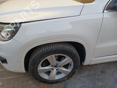 Used Left front fenders VW TIGUAN (5N_) [2007-2018]  27899852