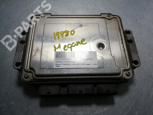 Used Engine control unit (ECU) RENAULT MEGANE II (BM0/1_, CM0/1_) [2001-2012]  6834373