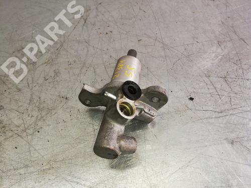 Used Brake master cylinder BMW 5 (E60) 530 d (218 hp) 9435655