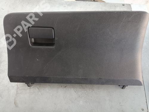 Used Glove box TOYOTA YARIS (_P13_) 1.0 (KSP130_, KSP130) (69 hp) 10719050