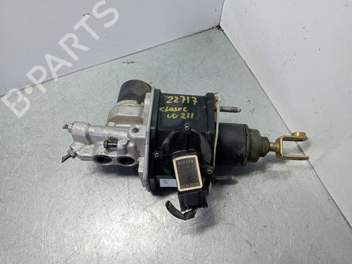 Used Brake master cylinder MERCEDES-BENZ E-CLASS (W211) E 270 CDI (211.016) (177 hp) 30467725