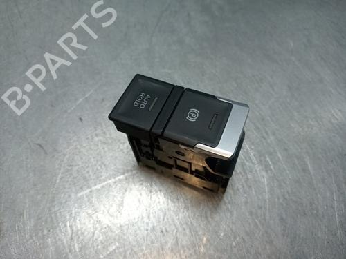 hand-brake-vw-t-roc-a11-d11-2017-33817882 main image