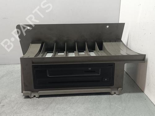 Used Radio VW CRAFTER Van (SY_, SX_) [2016-2025]  30271696