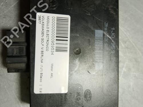 Used Electronic module Electronic module VW GOLF IV (1J1) 1.6 (100 hp) 35787013 35787013