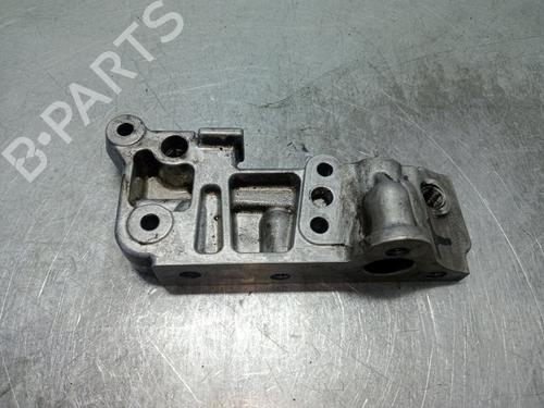 Used Engine mount Engine mount MERCEDES-BENZ A-CLASS (W176) A 200 CDI (176.001) (136 hp) 36229763 36229763