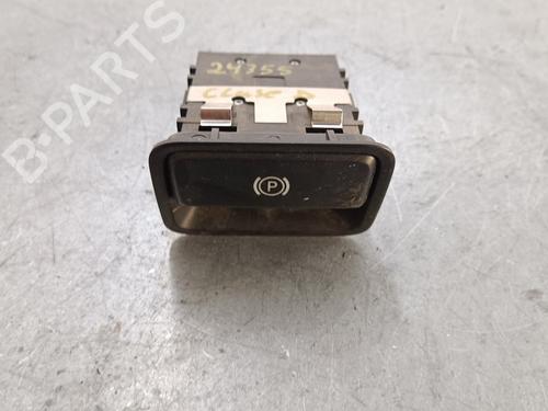 Used Hand brake MERCEDES-BENZ A-CLASS (W176) A 180 CDI / d (176.012) (109 hp) 21270563