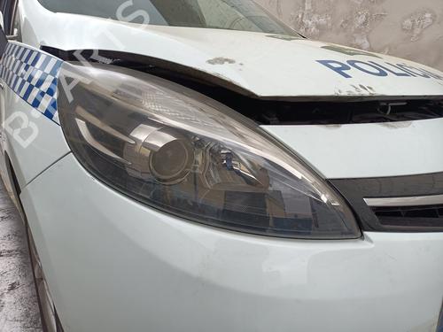Used Right headlight Right headlight RENAULT SCÉNIC III (JZ0/1_) [2008-2016] 33986016 33986016