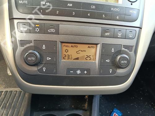 climate-control-fiat-punto-199_-2012-33552884 main image