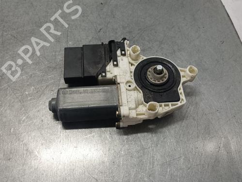 Portierruitmotor linksachter VW GOLF IV (1J1) [1997-2008]  29998367