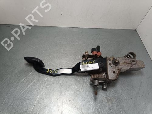 Used Clutch pedal MAZDA 6 Saloon (GG) 2.0 DI (GG14) (136 hp) 26330732