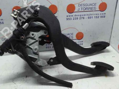 Used Break pedal BMW 3 (E90) 320 d (163 hp) 8768608