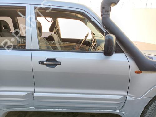 Used Right front door MITSUBISHI PAJERO III (V7_W, V6_W) 3.2 Di-D (V68W) (160 hp) 29113138