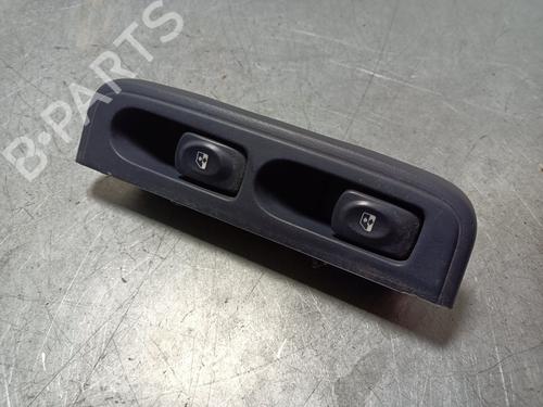 Used Left front window switch RENAULT CLIO II (BB_, CB_) 1.9 D (B/CB0E, BB0J) (64 hp) 31869065