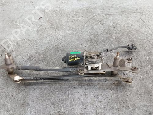 Used Front wiper motor KIA SORENTO I (JC) 2.5 CRDi 4WD (140 hp) 18328444