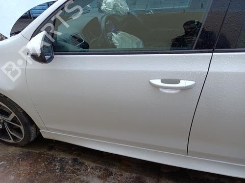 Used Left front door VW GOLF VI (5K1) 2.0 TDI (170 hp) 31123530