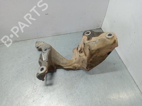 Used Engine mount NISSAN NV300 Van (X82) [2016-2025]  30568143
