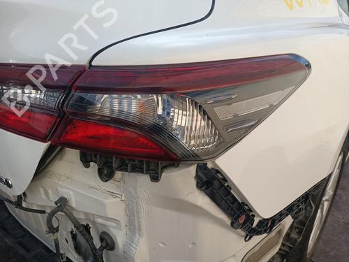 Używane Lampa tylna prawa TOYOTA CAMRY (_V7_, _VA7_, _VH7_) [2017-2025]  30386541