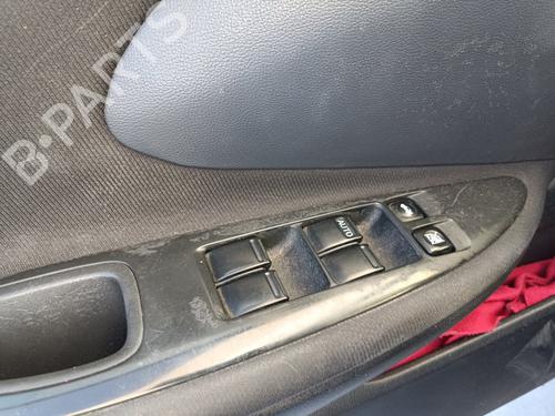 Used Left front window switch NISSAN PRIMERA (P12) 1.9 dCi (120 hp) 12959104