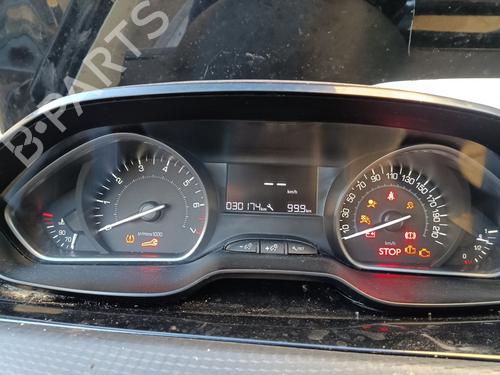 Used Instrument cluster PEUGEOT 208 I (CA_, CC_) 1.2 VTI 82 (82 hp) 17098541