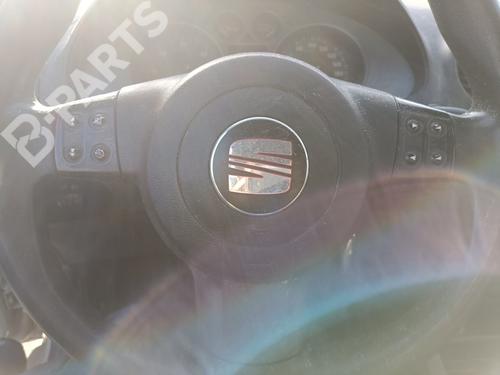 Used Driver airbag Driver airbag SEAT CORDOBA (6L2) 1.9 TDI (100 hp) 11025572 11025572