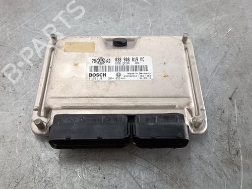 Used Engine control unit (ECU) VW PASSAT B5.5 (3B3) [2000-2005]  13742411