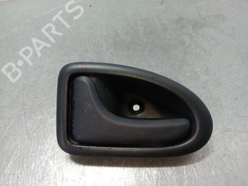 Venstre bak invendig håndtak RENAULT CLIO II (BB_, CB_) [1998-2016]  32364273