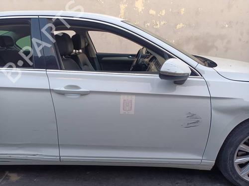 Used Right front door Right front door 39196213 39196213