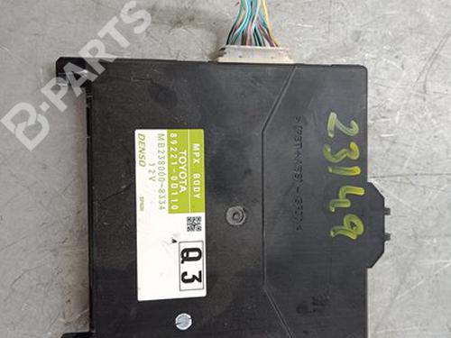 Used Electronic module TOYOTA YARIS (_P13_) 1.0 (KSP130_, KSP130) (69 hp) 10686750