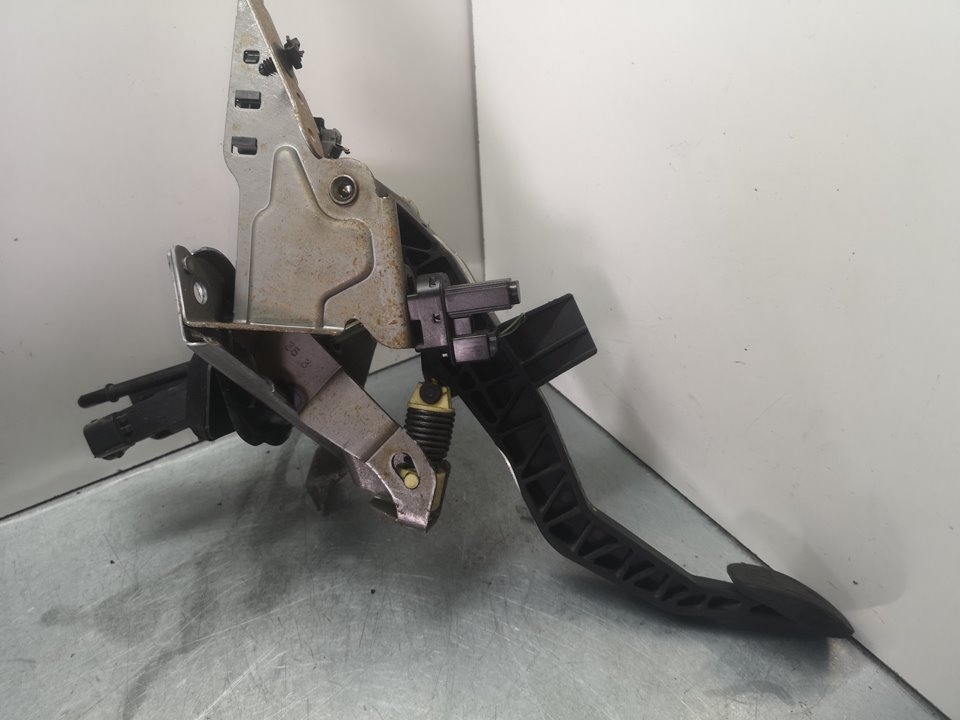 Ressort De Rappel Pédale D'Embrayage Pour Ford Focus II & C-MAX (1.4 à 2.5 TdCi Etc.) - Réf OE 1463612