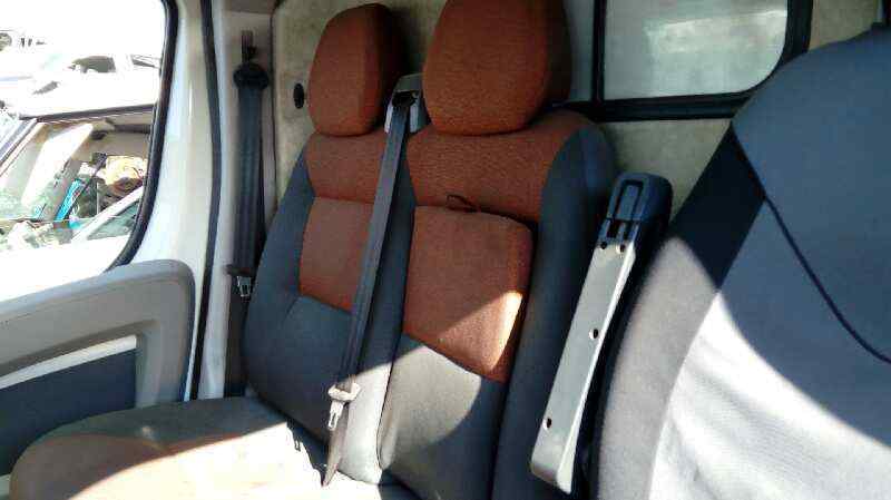 fiat 3 front seats