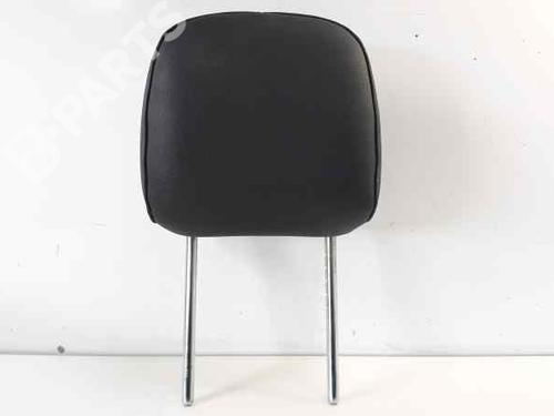 left-front-seat-nissan-pulsar-hatchback-c13-15-dci-2014-4608451 main image