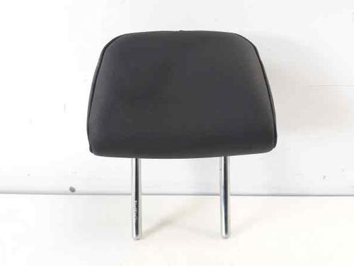 rear-seat-nissan-pulsar-hatchback-c13-15-dci-2014-4608449 main image