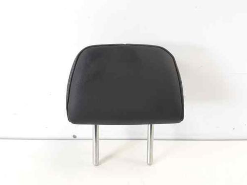 rear-seat-nissan-pulsar-hatchback-c13-15-dci-2014-4608448 main image