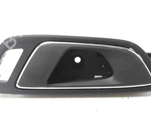 Used Front left interior door handle Front left interior door handle SEAT LEON SC (5F5) 2.0 TDI (150 hp) 4681474 4681474