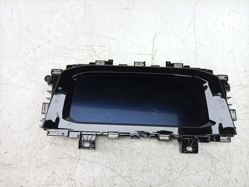 instrument-cluster-vw-golf-viii-variant-cg5-db5-2020-29394067 main image