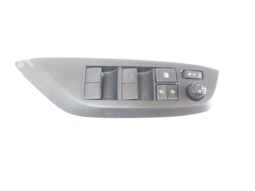Left front window switch TOYOTA YARIS CROSS (MXP_) 1.5 Hybrid (MXPJ10) | BP28112832I27 