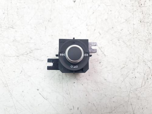 Used Switch AUDI Q2 (GAB, GAG) [2016-2025]  25470699