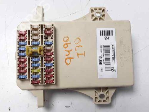 Used Fuse box HYUNDAI i30 Estate (FD) 1.6 CRDi (90 hp) 4562730