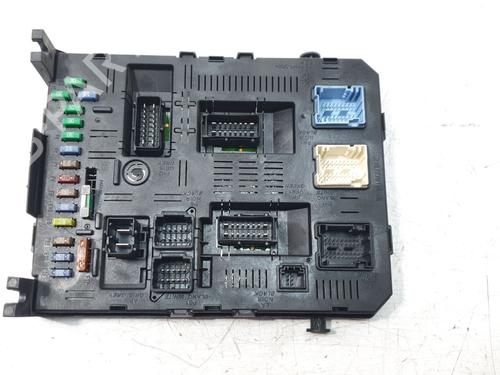 Fuse box PEUGEOT 307 (3A/C) 1.6 HDi 9661940480