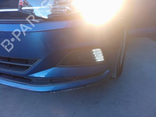 Left front fog light VW POLO VI (AW1, BZ1, AE1) 1.0 TSI | BP33869655C30 - Image 2