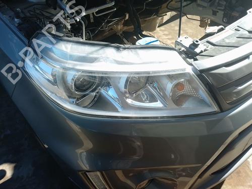 Højre forlygte SUZUKI VITARA (LY) 1.6 (APK 416) (120 hp) 31210588