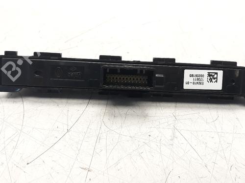 Switch RENAULT MEGANE IV Hatchback (B9A/M/N_) 1.2 TCe 100 (B9MS) | BP15606626I30 