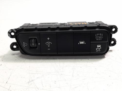 Headlight switch KIA NIRO I (DE) 1.6 GDI Plug-in Hybrid (141 hp) 17728614