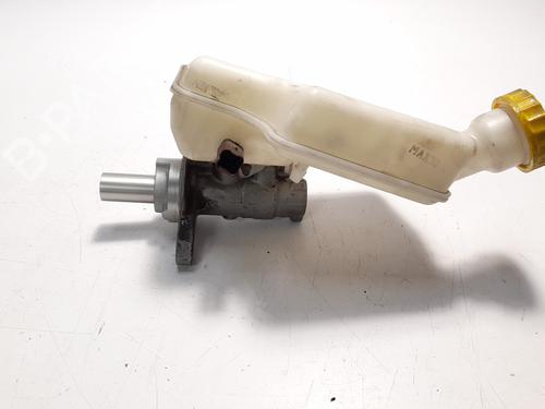 Used Brake master cylinder CITROËN C3 II (SC_) [2009-2025]  8102273