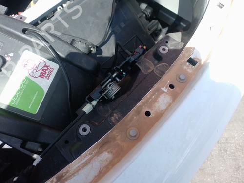 hood-lock-tesla-model-3-5yj3-2017-34225555 main image