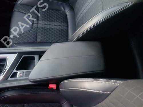 Used Armrest / Center console Armrest / Center console DR DR 5.0 SUV [2019-2026] 39713972 39713972