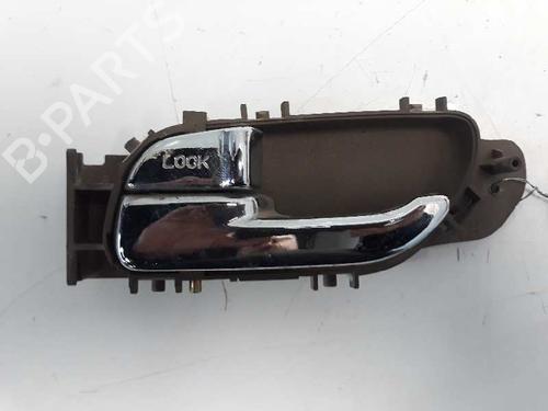 Venstre foran invendig håndtak SSANGYONG RODIUS I 2.7 Xdi 4WD (163 hp) 3209731