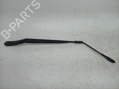 Used Front windshield wiper arm Front windshield wiper arm 38232585 38232585