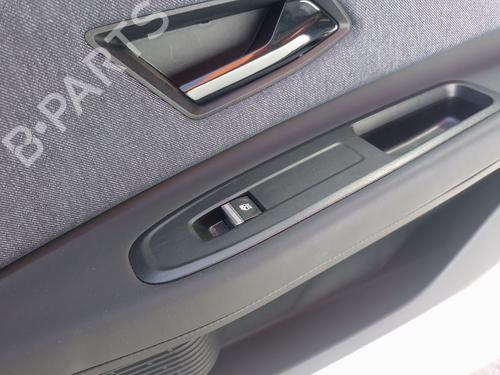 Right front window switch RENAULT 5 E-Tech 150 | BP39107294I26 - Image 2